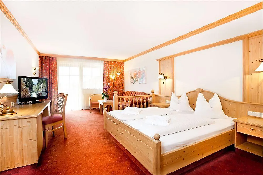 Hotel Koeniggut Wals-Siezenheim 4*,